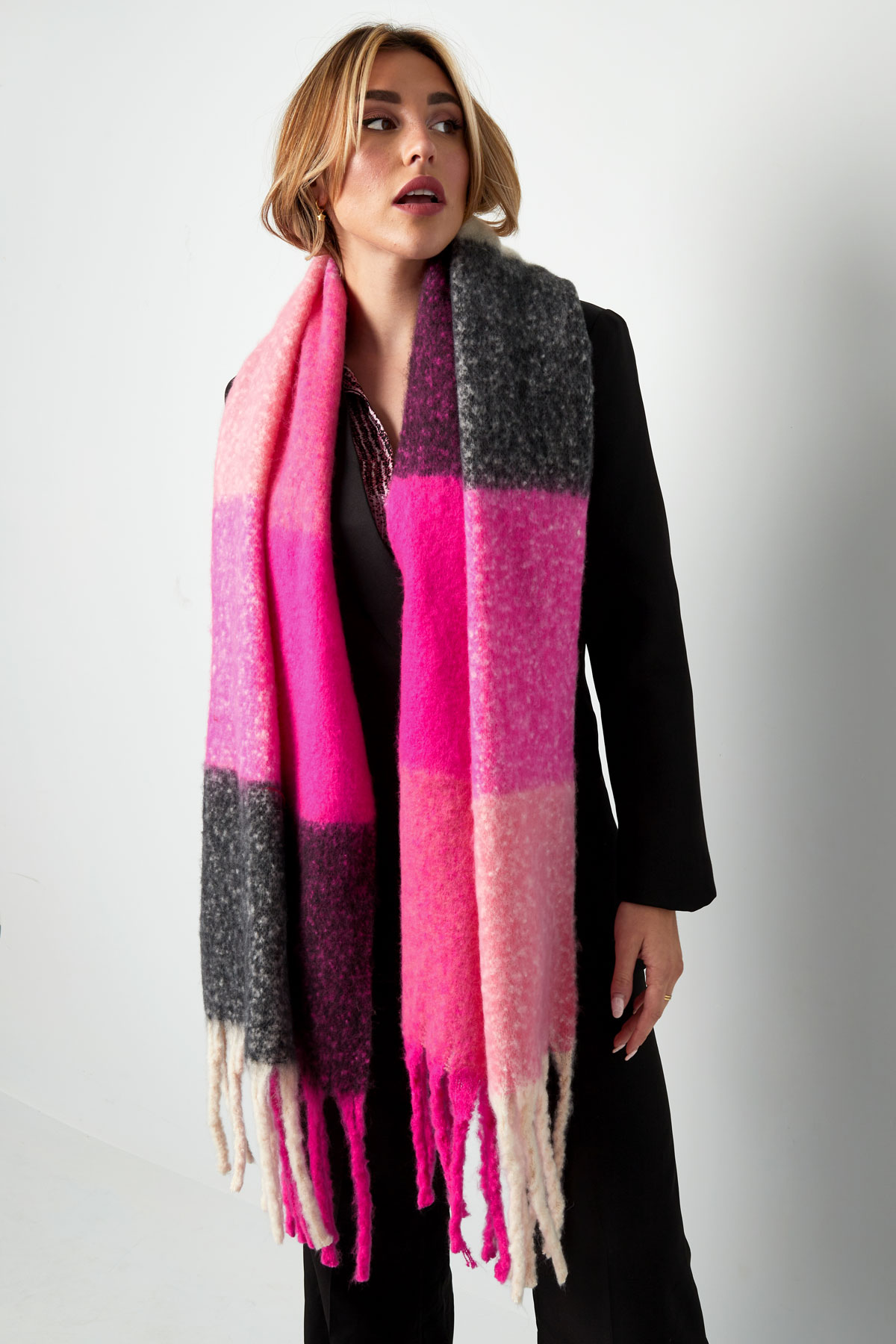 Scarf ombre multi - black pink h5 Picture7